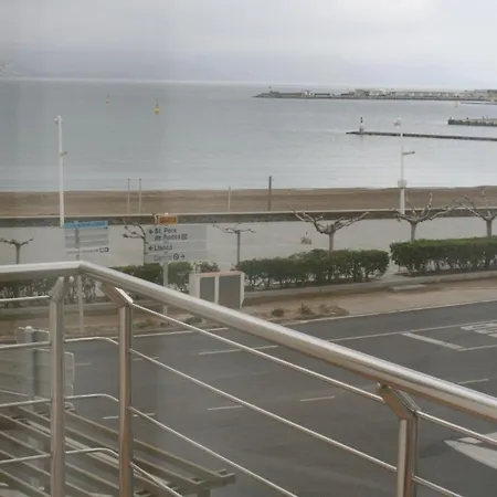 Cal Mariner Hotel